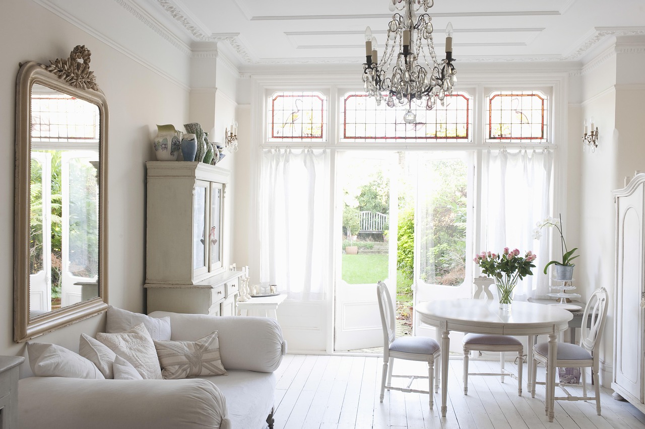 Interiors White Home Furnitures  - ClaireRendallDesign / Pixabay